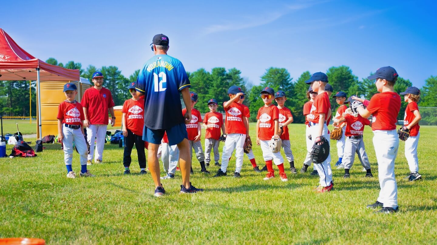 Mickey Morandini having a catch with campers